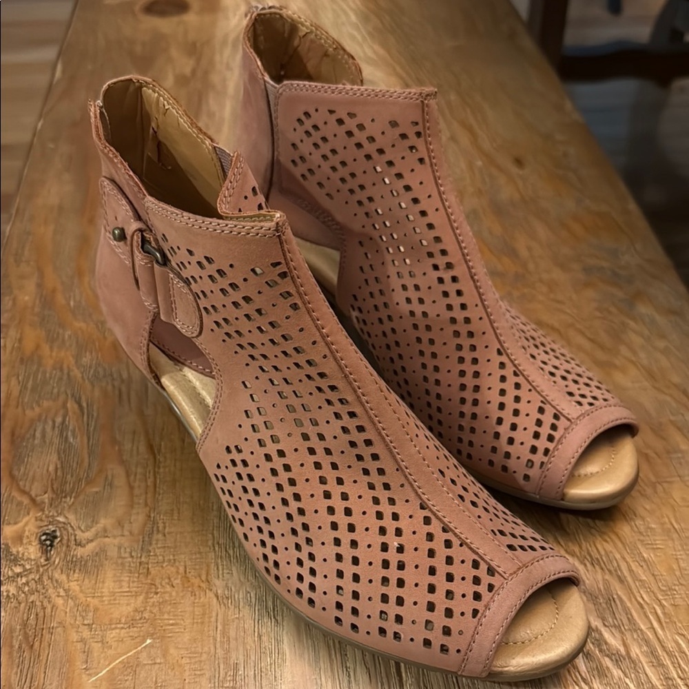 Earth Peep-Toe Perforated Ankle Boots - Dusty Rose boho festival See pics